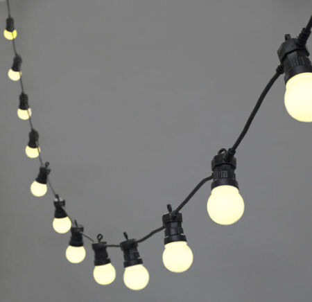 Festoon lights from